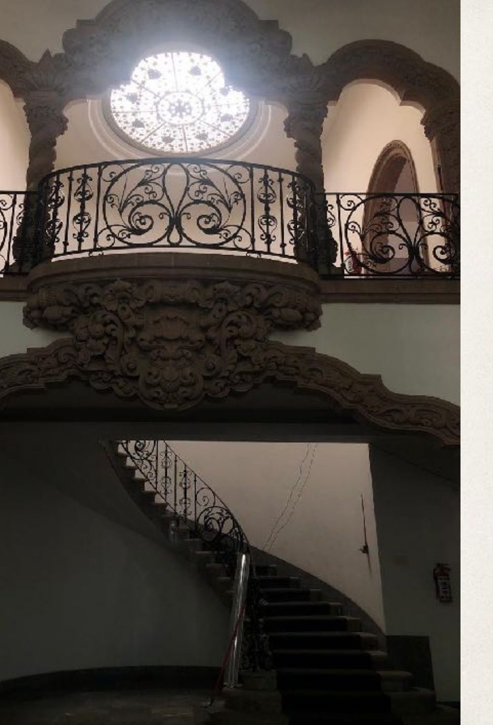 Escalera principal
